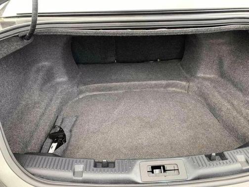 2018 Ford Taurus SEL