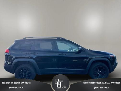 2017 Jeep Cherokee Sport