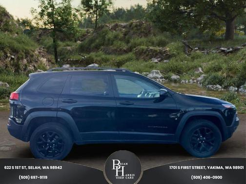 2017 Jeep Cherokee Sport