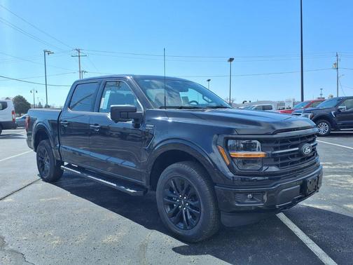 AGATE BLACK METALLIC 2026 Ford F-150 XLT