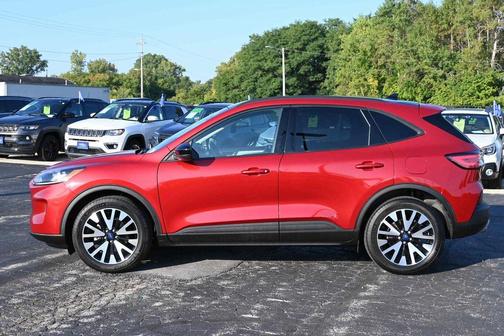 2020 Ford Escape SE