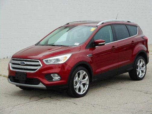 Photo 4 of 42 of 2019 Ford Escape Titanium