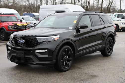 2023 Ford Explorer ST-Line