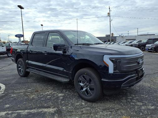 2025 Ford F-150 Lightning LARIAT
