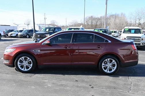 2015 Ford Taurus SEL