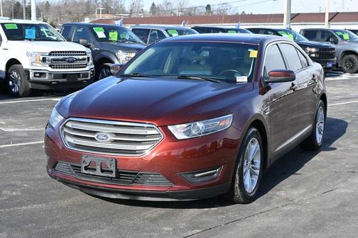 2015 Ford Taurus SEL
