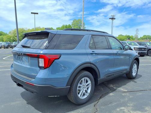 VAPOR BLUE 2026 Ford Explorer Active