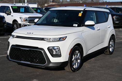 2022 Kia Soul LX