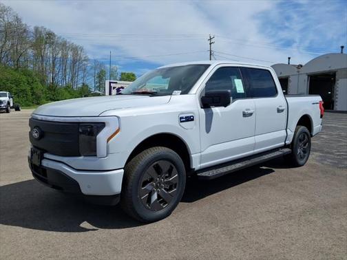 2025 Ford F-150 Lightning Flash