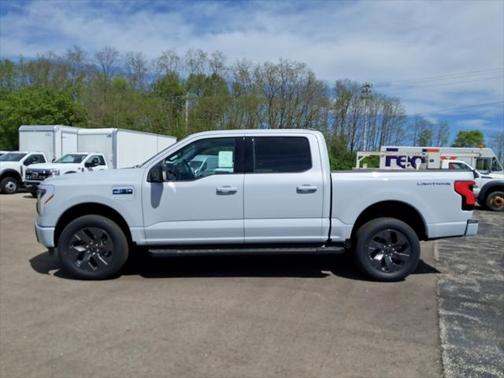 2025 Ford F-150 Lightning Flash