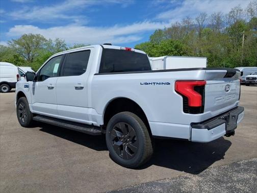 2025 Ford F-150 Lightning Flash