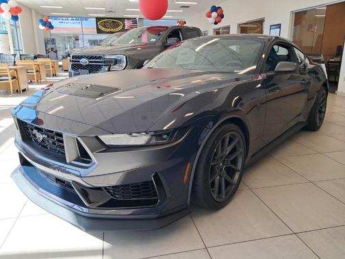 2025 Ford Mustang Dark Horse Fastback