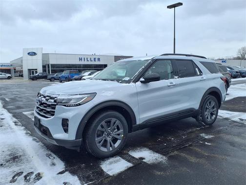 2026 Ford Explorer Active w/200A Pkg