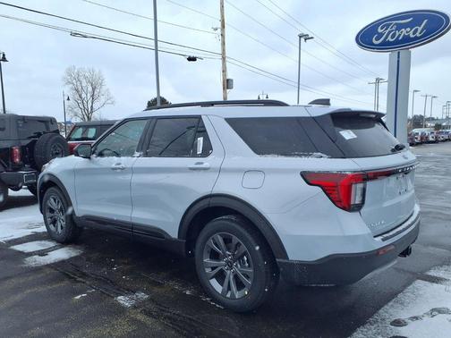 2026 Ford Explorer Active w/200A Pkg