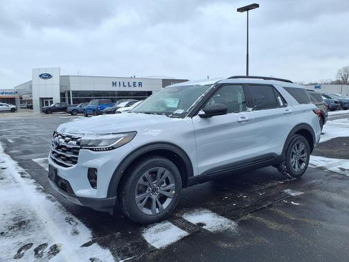 2026 Ford Explorer Active w/200A Pkg