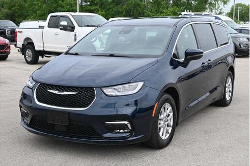 2023 Chrysler Pacifica Touring