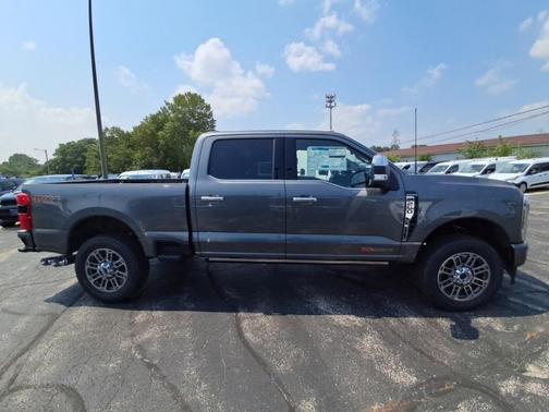 2025 Ford F-250 Platinum