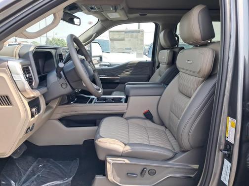 2025 Ford F-250 Platinum