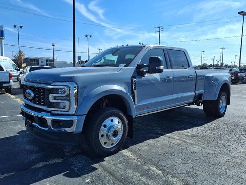 2025 Ford F-450 Lariat