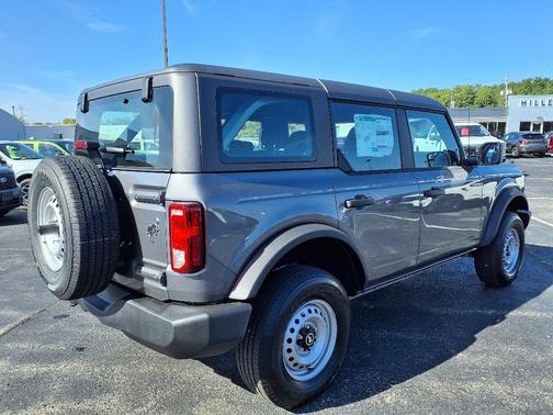 2025 Ford Bronco Base