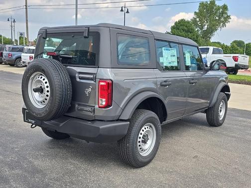 2025 Ford Bronco Base