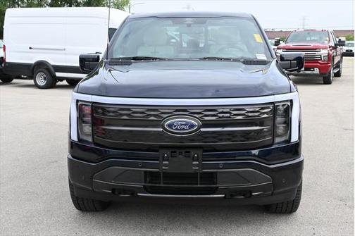 2022 Ford F-150 Lightning Platinum