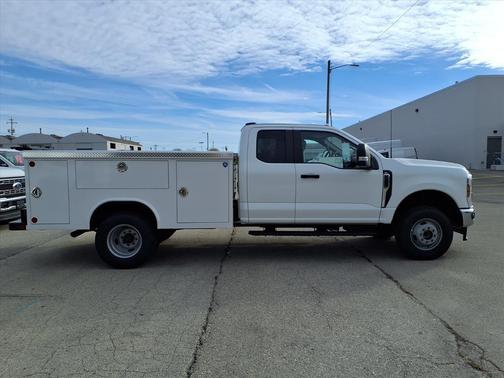 2025 Ford F-350 XL