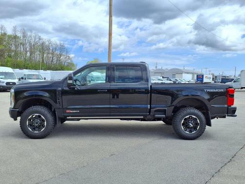 AGATE BLACK 2026 Ford F-350 Lariat