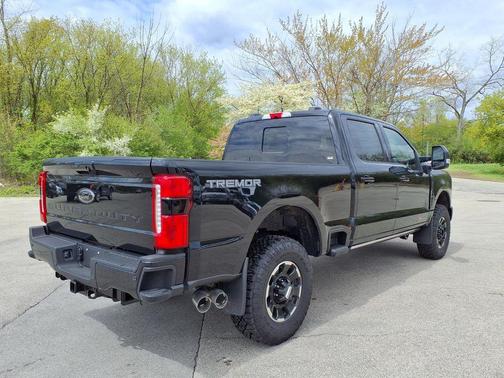 AGATE BLACK 2026 Ford F-350 Lariat