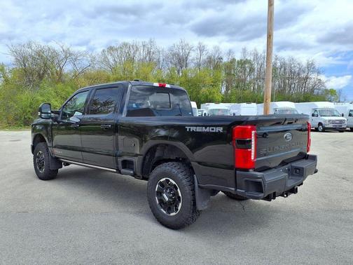 AGATE BLACK 2026 Ford F-350 Lariat