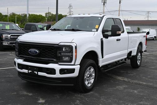 OXFORD WHITE 2023 Ford F-250 XL