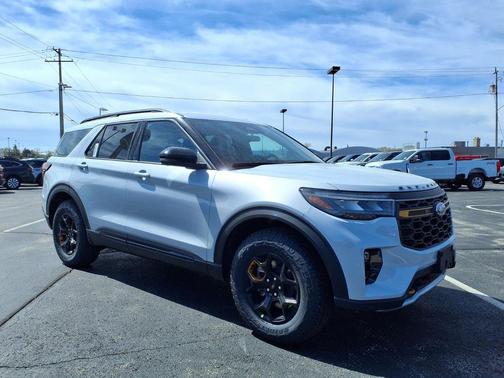 Space White Metallic 2026 Ford Explorer Tremor
