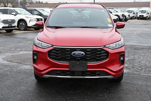 2024 Ford Escape ST-Line Elite