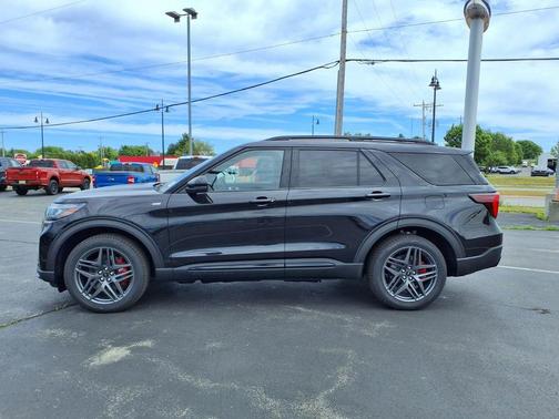 AGATE BLACK METALLIC 2026 Ford Explorer ST-Line