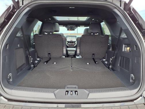 AGATE BLACK METALLIC 2026 Ford Explorer ST-Line