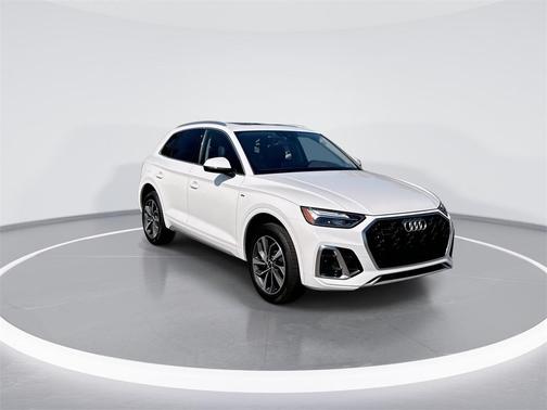 2024 Audi Q5 45 S line Premium Plus