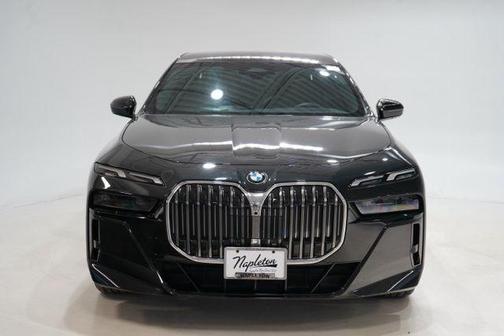 2025 BMW 740 xDrive
