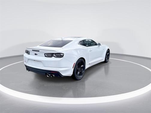 2022 Chevrolet Camaro RWD Coupe LT1