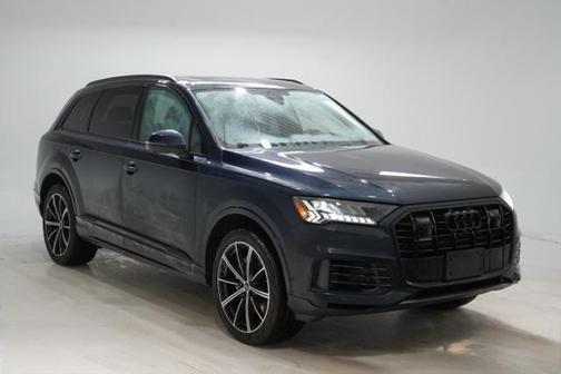 2023 Audi Q7 55 Premium Plus