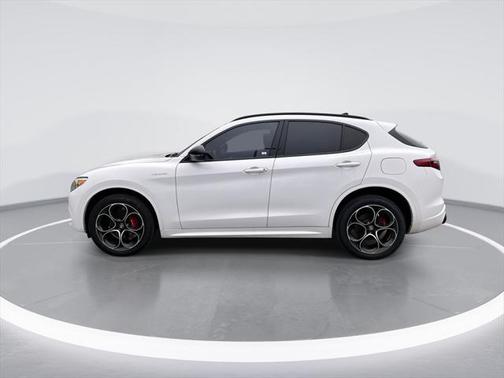 2022 Alfa Romeo Stelvio Ti