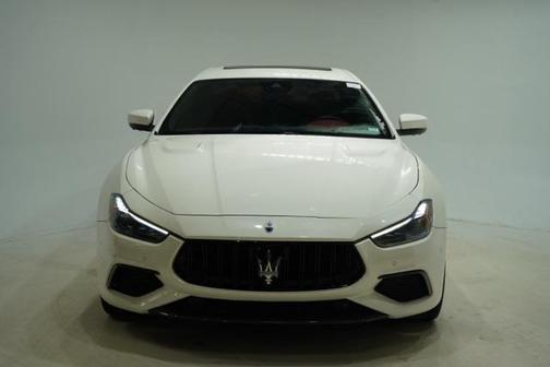 2022 Maserati Ghibli Trofeo