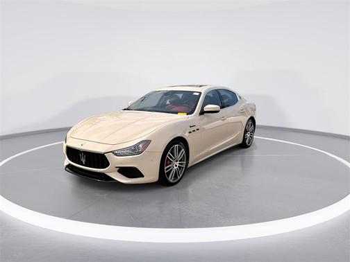 2022 Maserati Ghibli Modena
