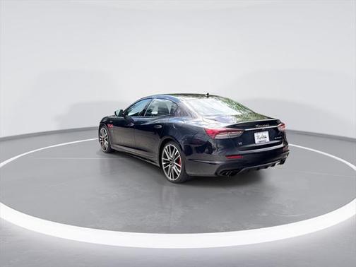 2022 Maserati Quattroporte Trofeo