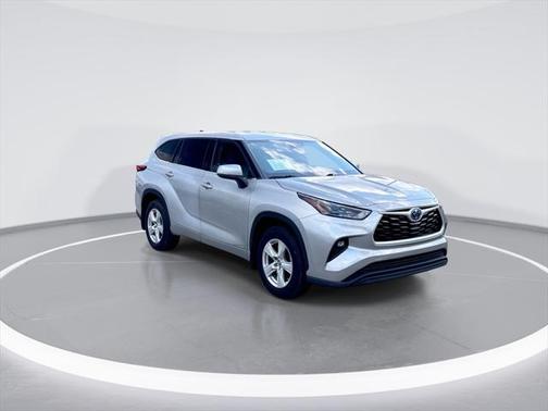2022 Toyota Highlander Hybrid LE