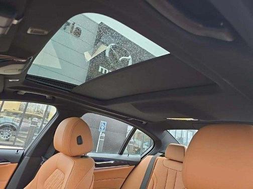 2023 BMW 540 i xDrive