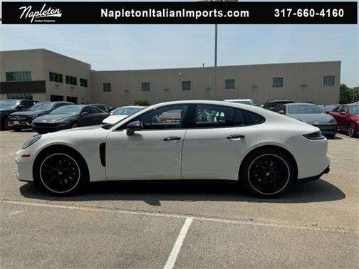 2023 Porsche Panamera 4 Platinum Edition
