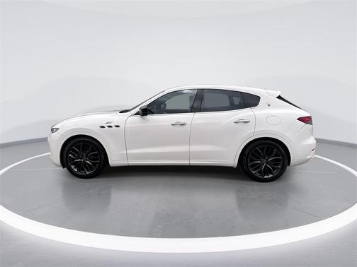 2024 Maserati Levante GT Ultima