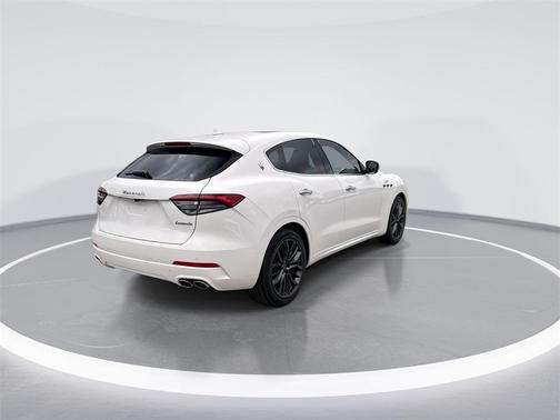 2024 Maserati Levante GT Ultima