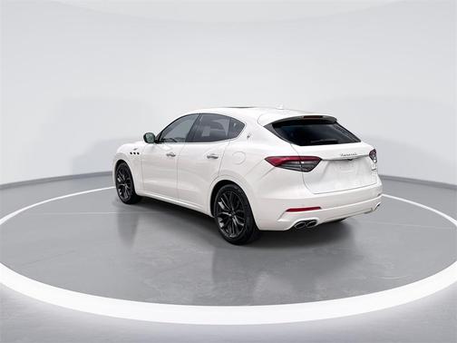 2024 Maserati Levante GT Ultima