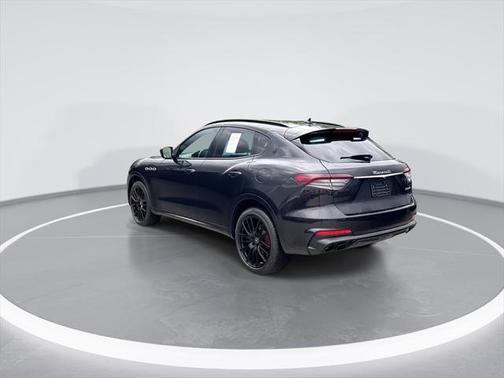 2022 Maserati Levante Modena